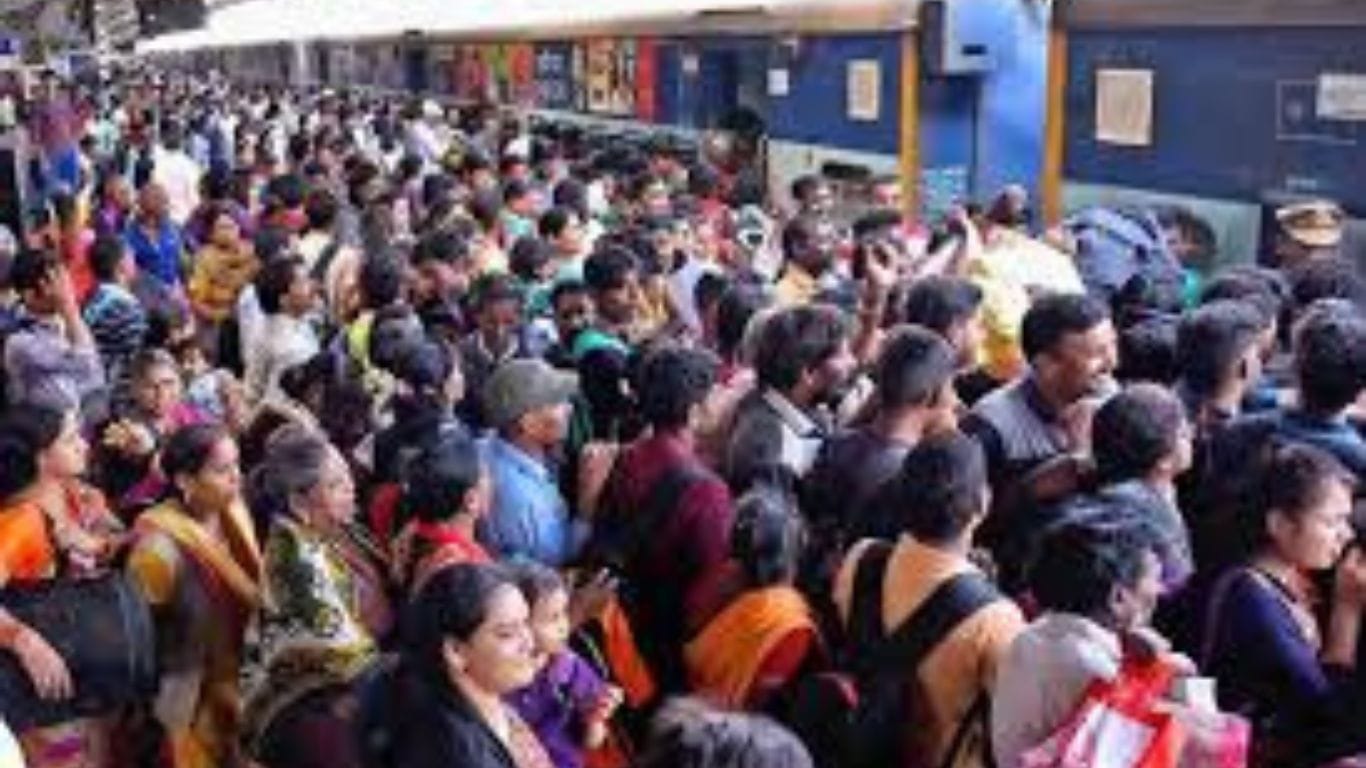भीड़ से निपटने के लिए रेलवे का प्लान